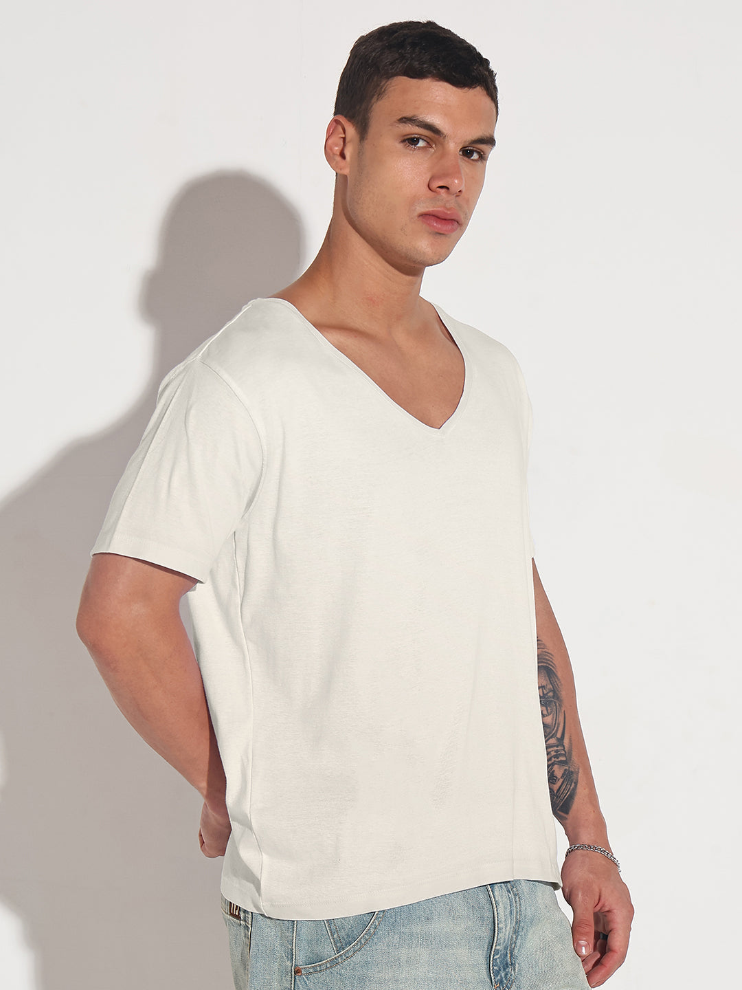 Men's Off White V-Neck Regular Fit T-Shirt