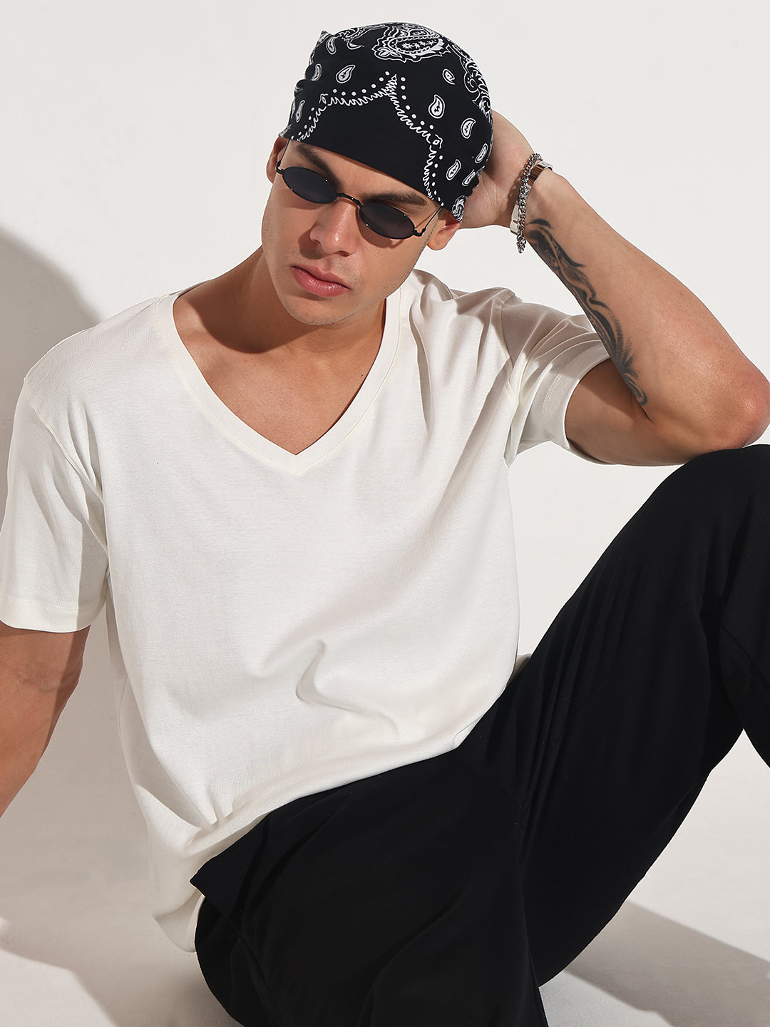 Men's White V-Neck Regular Fit T-Shirt