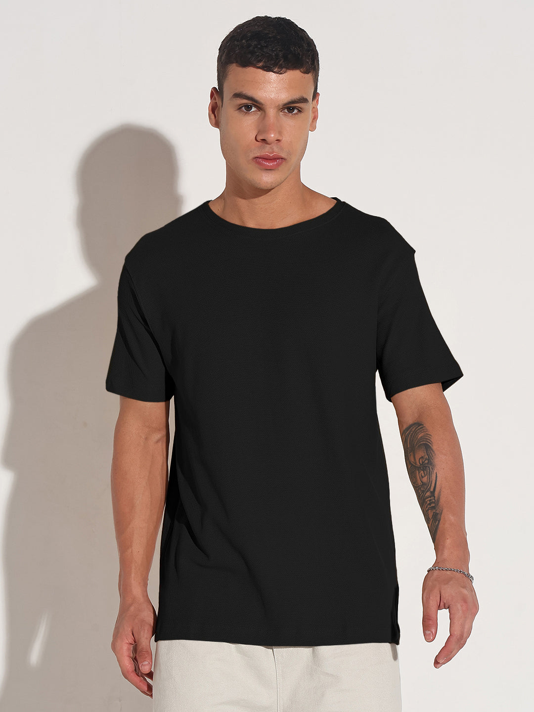 Men's Black Round Neck Regular Fit T-Shirt