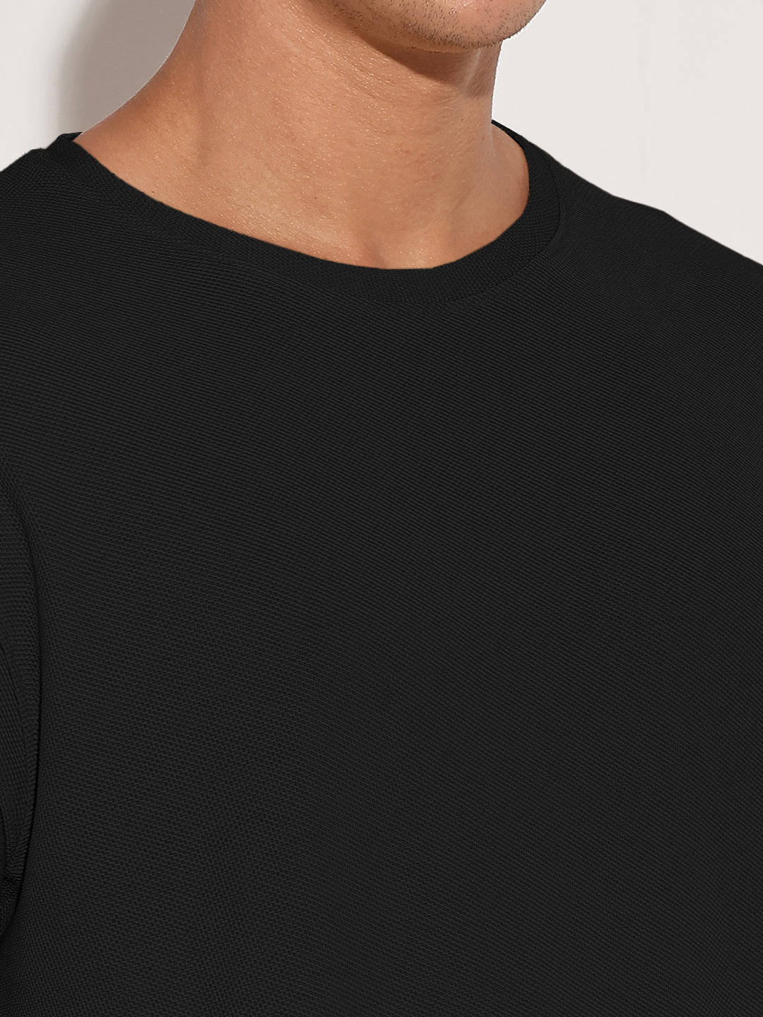 Men's Black Round Neck Regular Fit T-Shirt