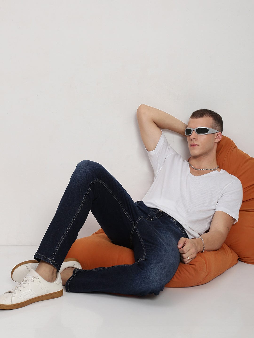 Men's White V-Neck Regular Fit T-Shirt