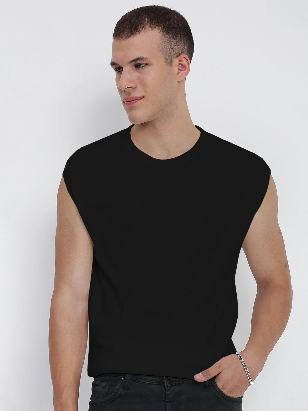 Men's Black Sleeveless Round Neck Regular Fit T-Shirt