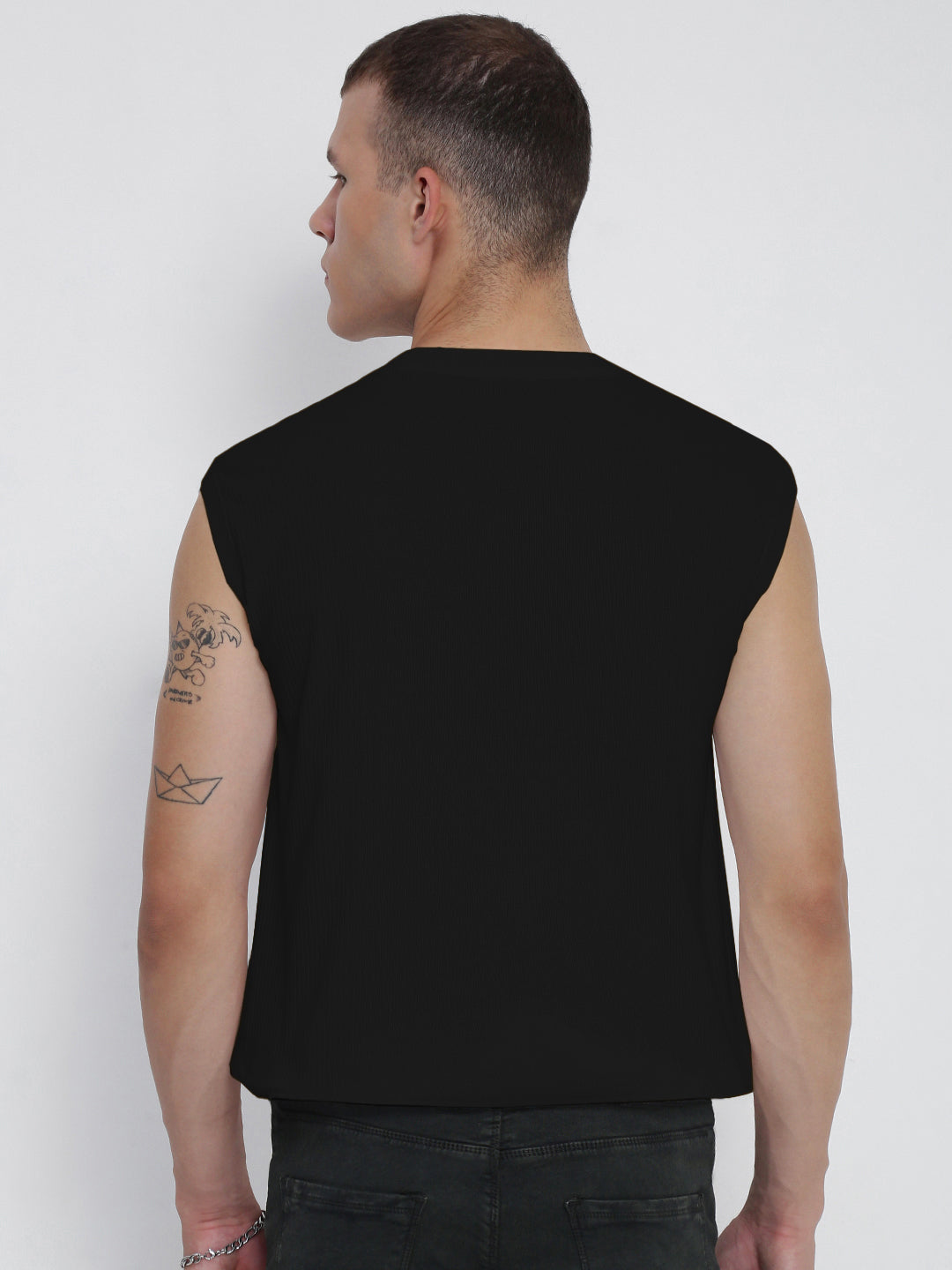 Men's Black Sleeveless Round Neck Regular Fit T-Shirt