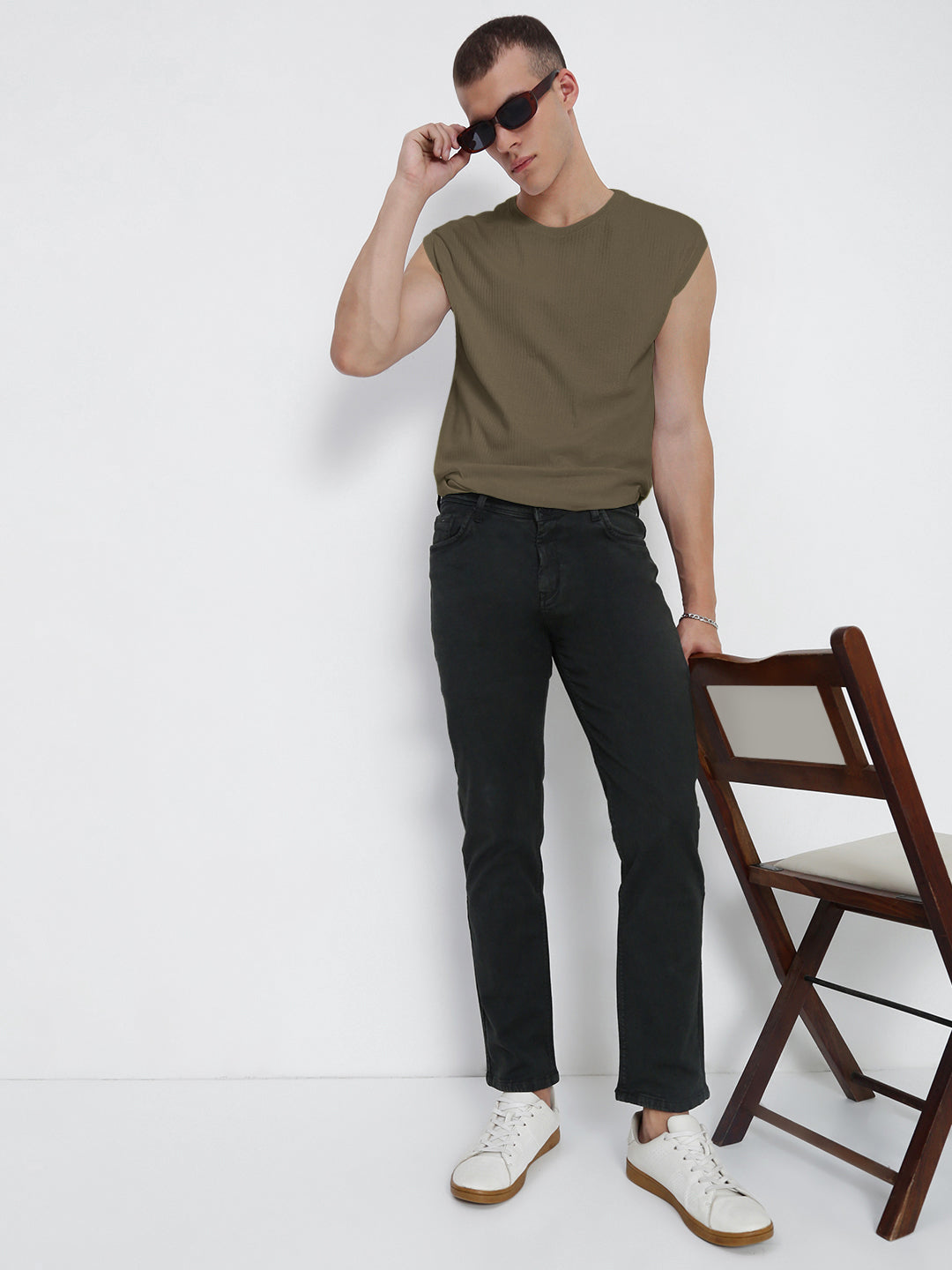 Men's Olive Round Neck Regular Fit Sleeveless T-Shirt