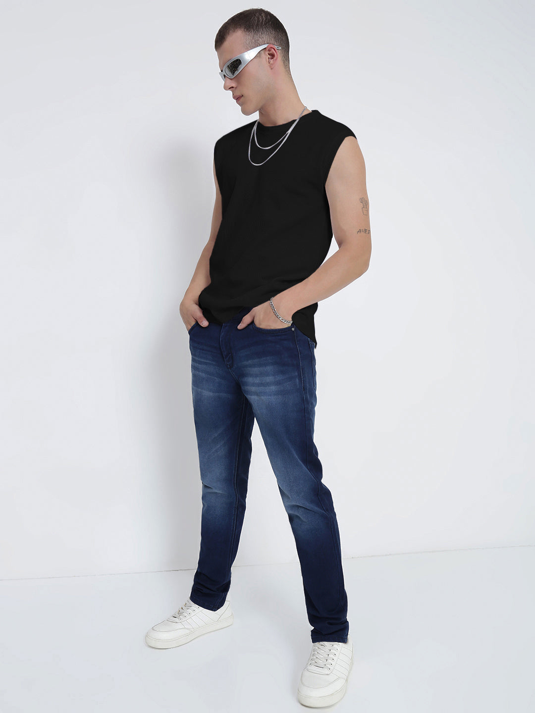 Men's Black Sleeveless Round Neck Regular Fit T-Shirt