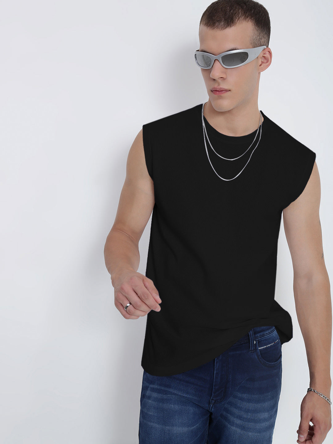 Men's Black Sleeveless Round Neck Regular Fit T-Shirt