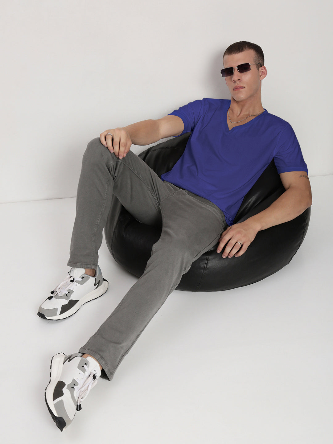 Men's Blue V-Neck Regular Fit T-Shirt