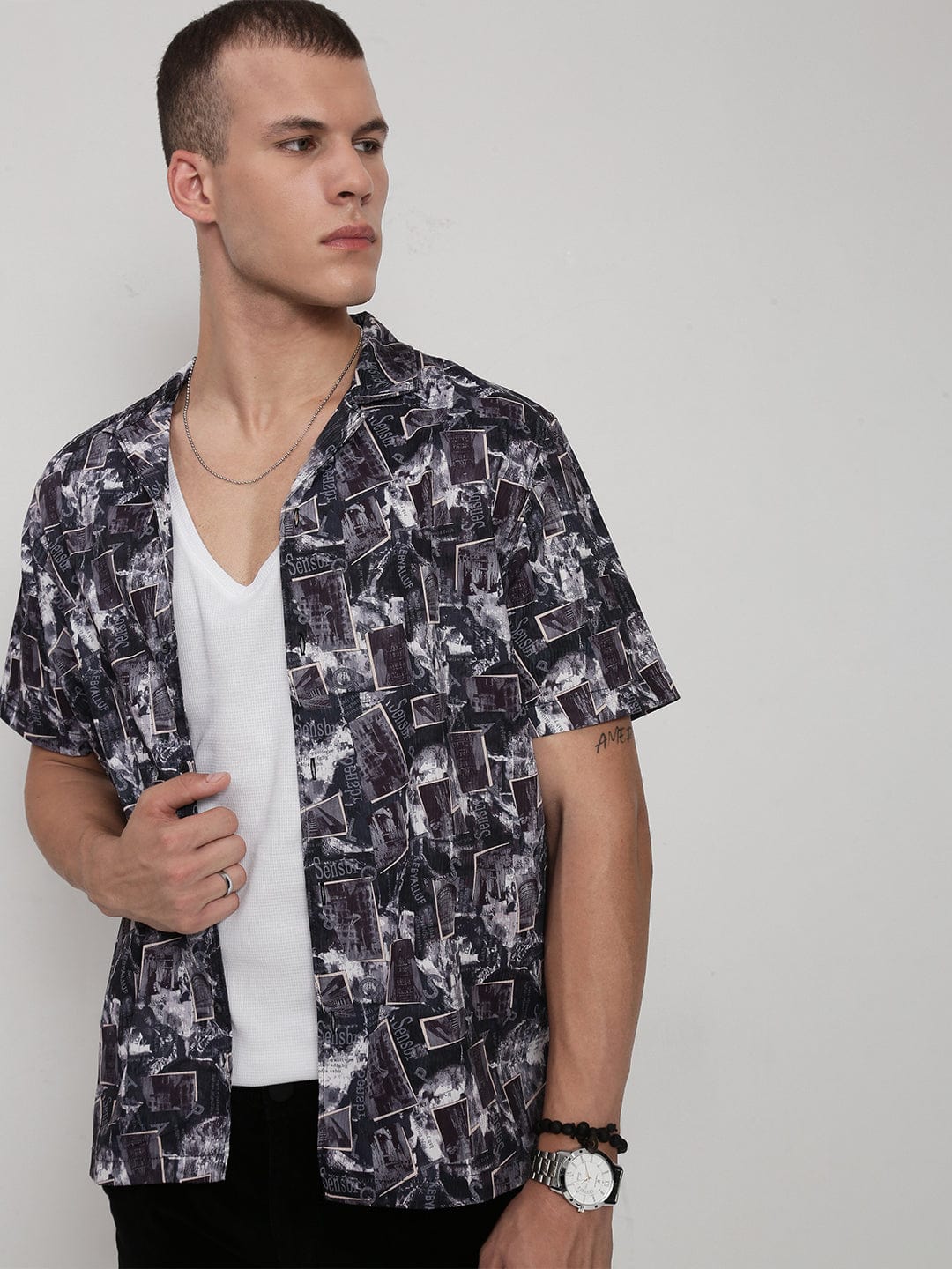 Men's White V-Neck Regular Fit T-Shirt