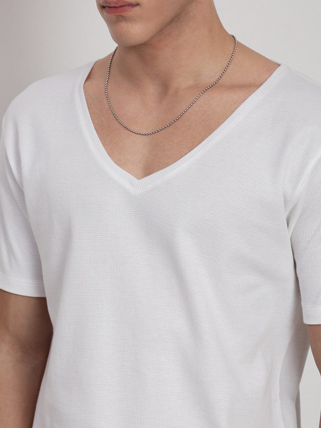 Men's White V-Neck Regular Fit T-Shirt