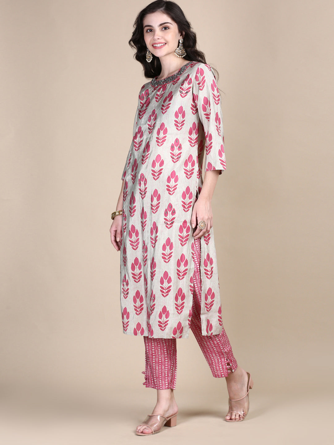 Women Beige Floral Straight Kurta Set with Dupatta