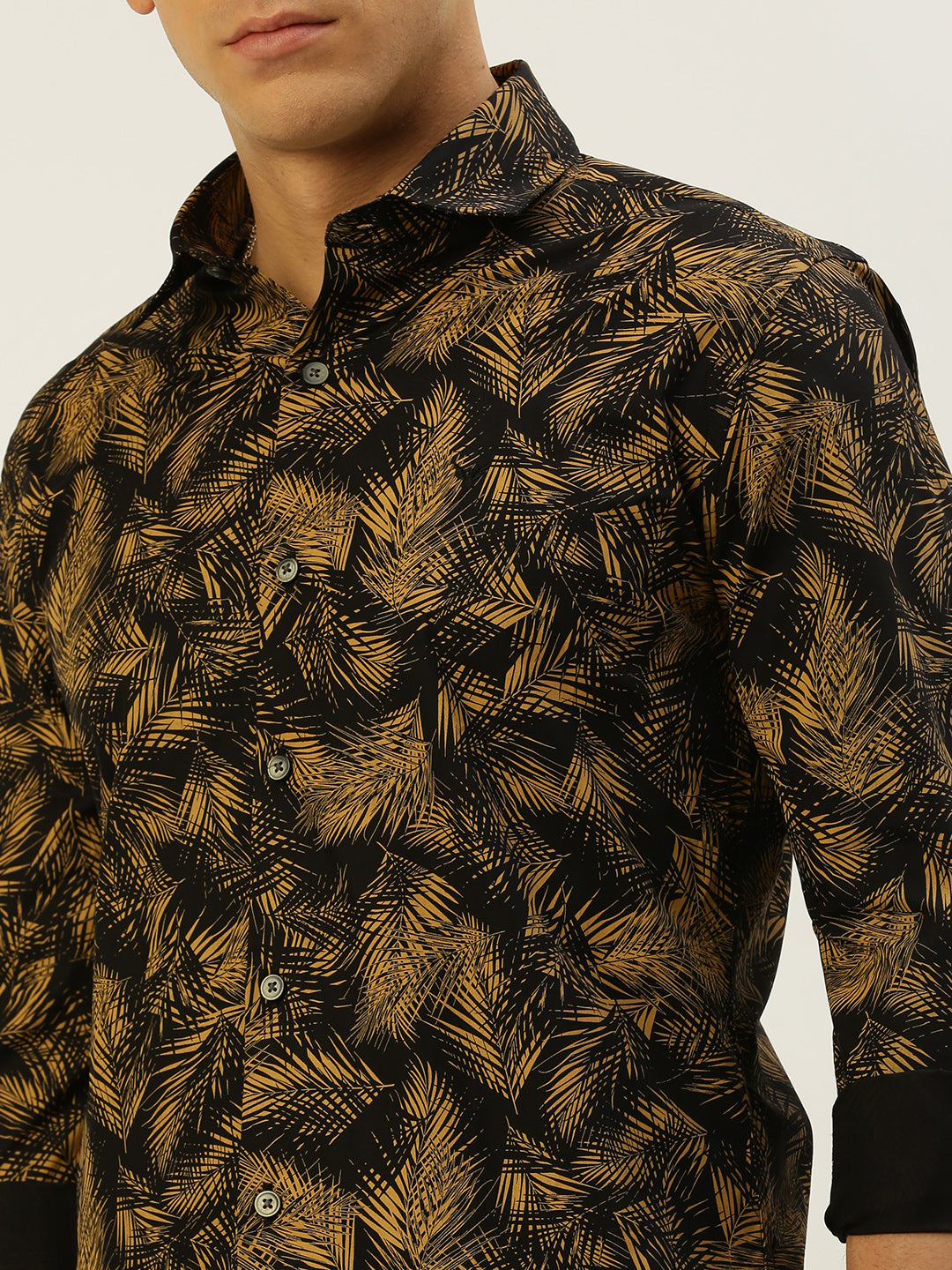 Men Spread Collar Printed Black Shirt