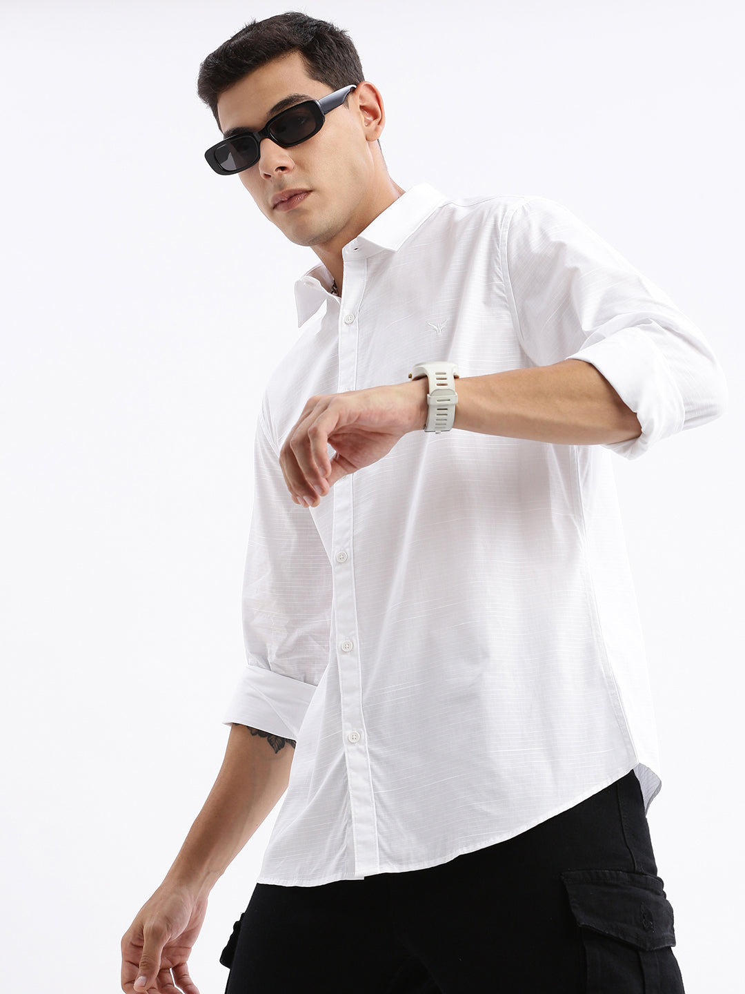 Men Spread Collar Solid Slim Fit White Shirt