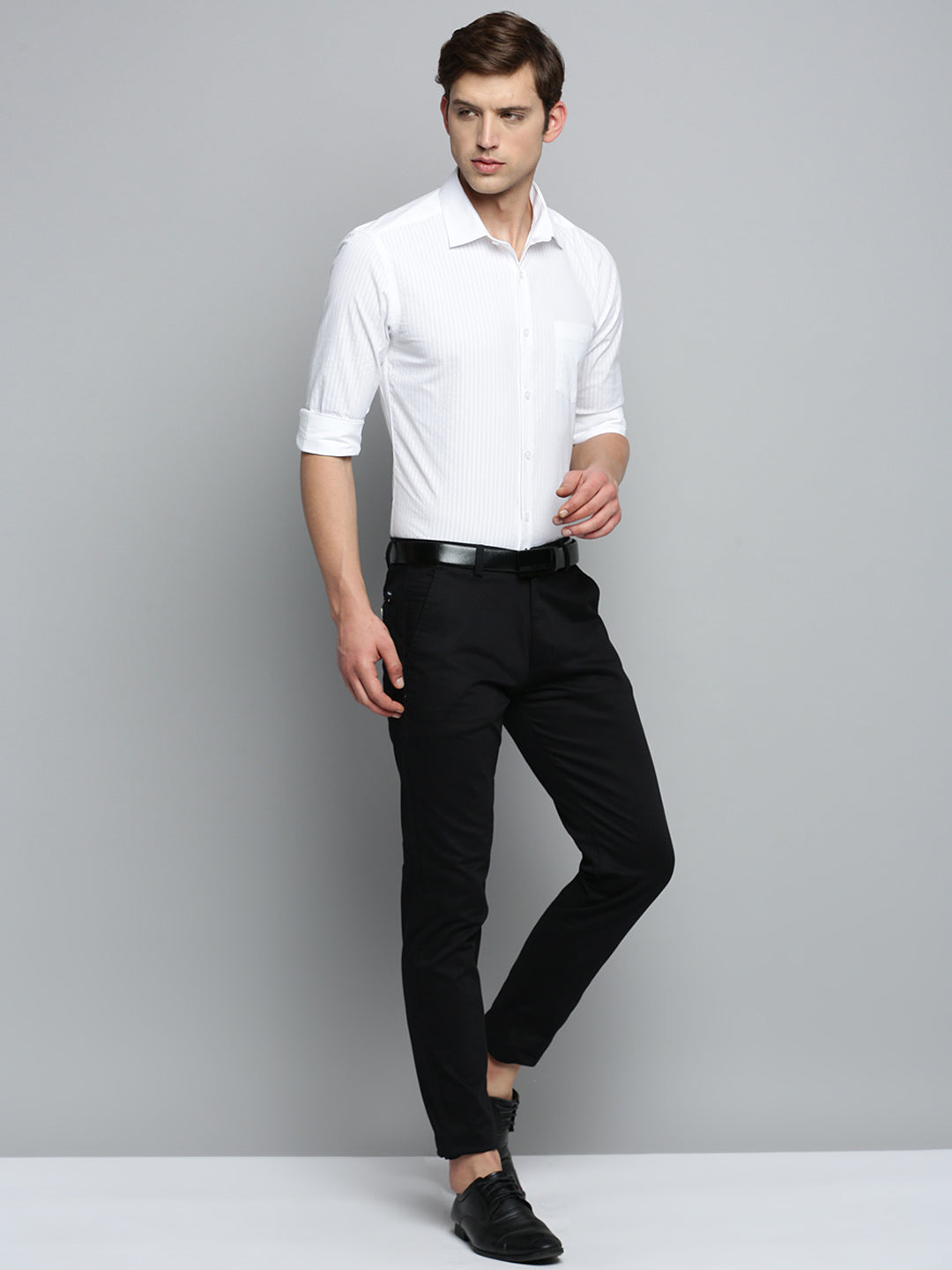Men's White Solid Slim Fit Shirt