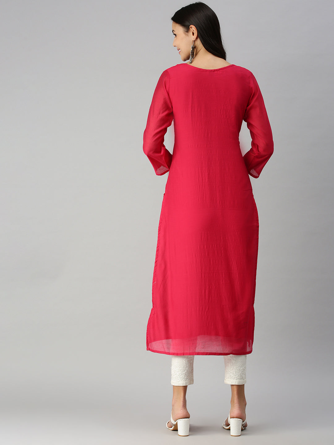 Women Embroidered Pink Straight Kurta