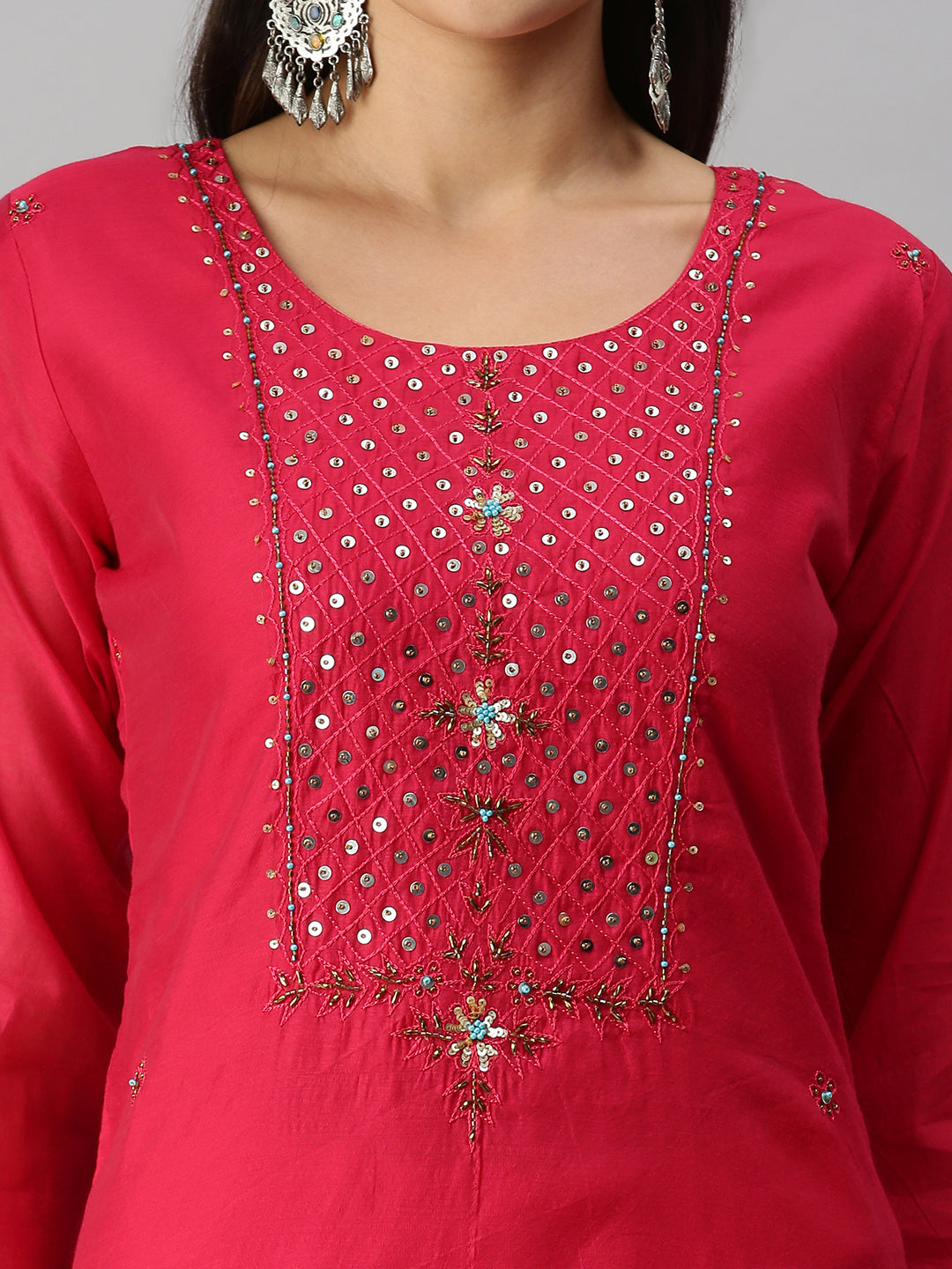 Women Embroidered Pink Straight Kurta