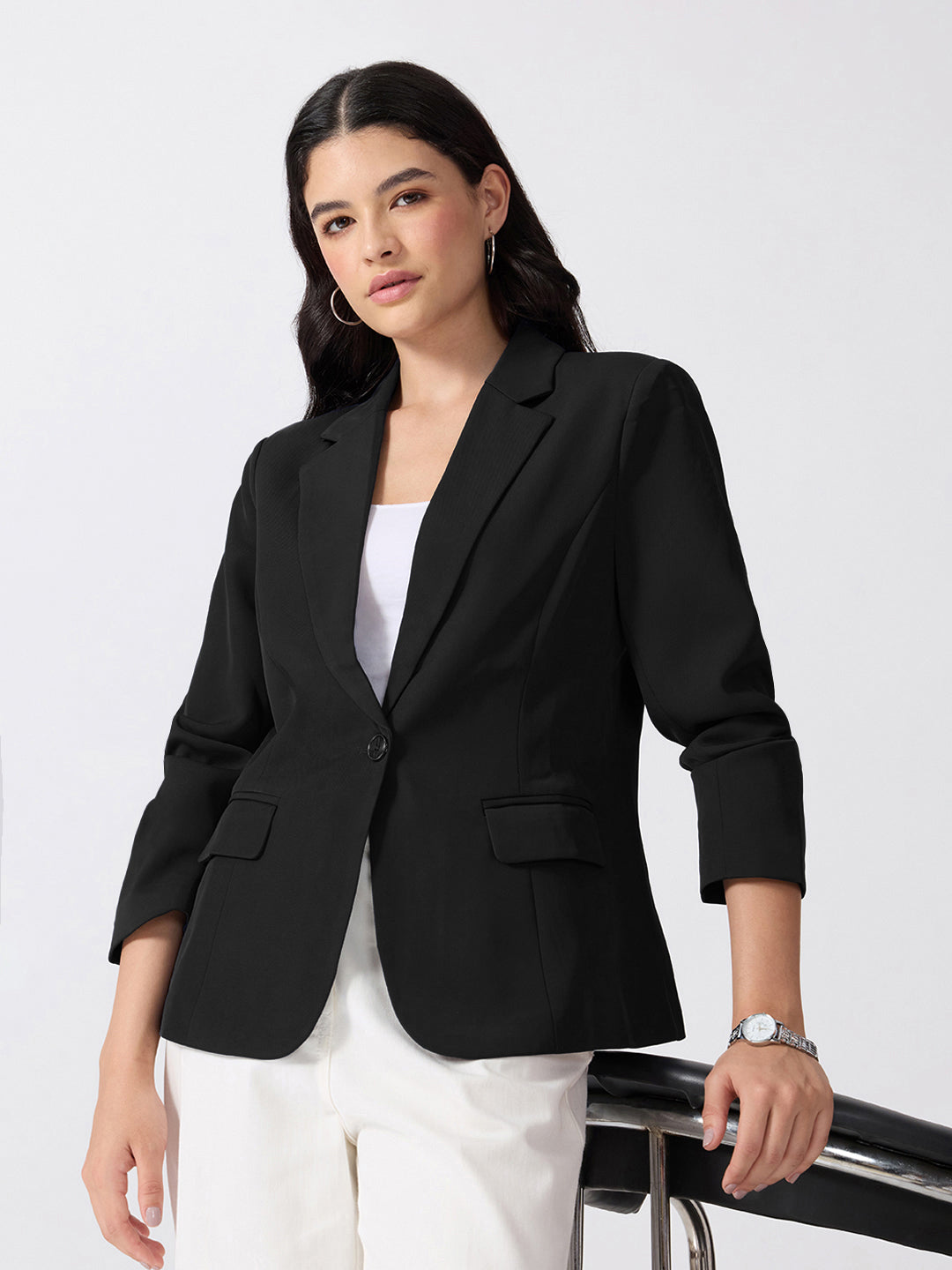 Women’s Black Tailored Fit Single-Breasted Blazer with Notched Lapel