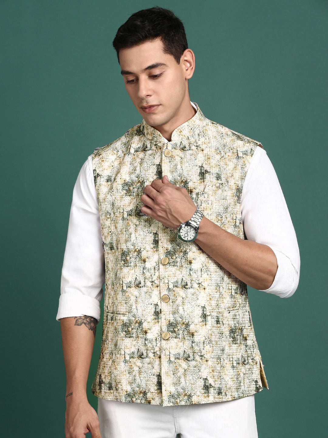 Men Embroidered Cream Slim Fit Nehru Jacket