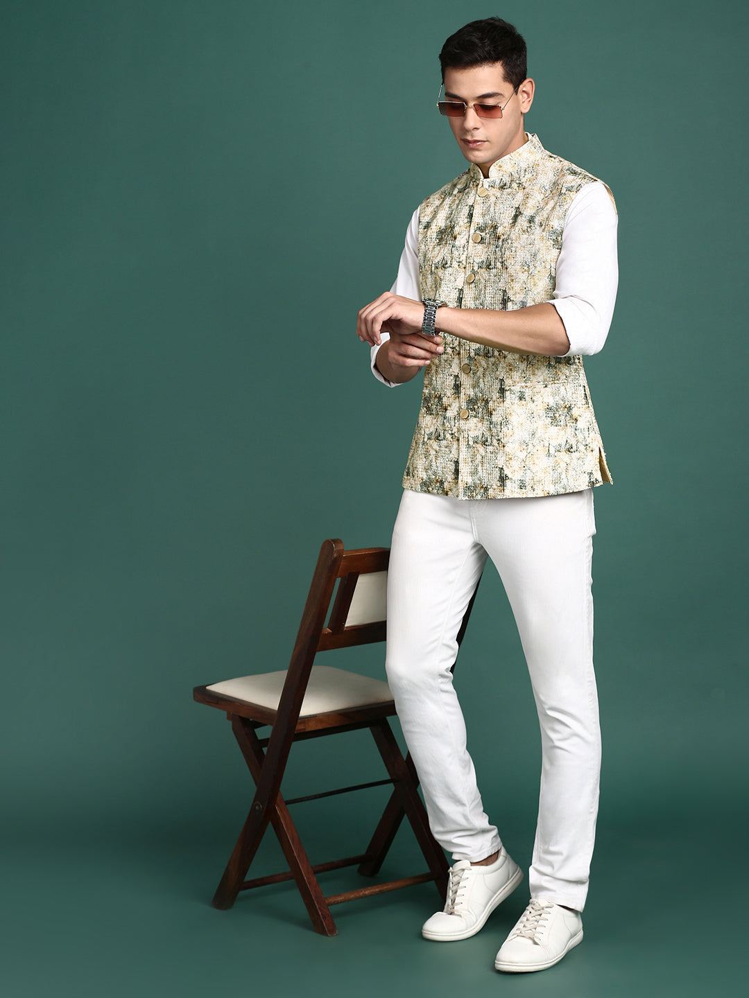 Men Embroidered Cream Slim Fit Nehru Jacket