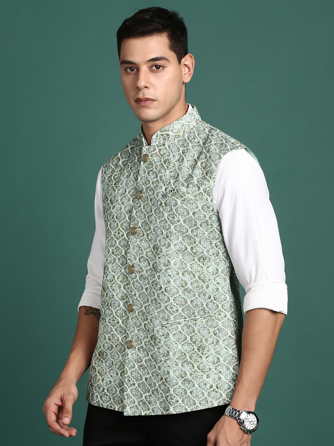 Men Embroidered Green Slim Fit Nehru Jacket