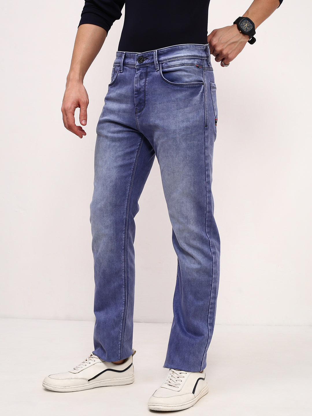 Men Blue Solid Straight Fit Jeans