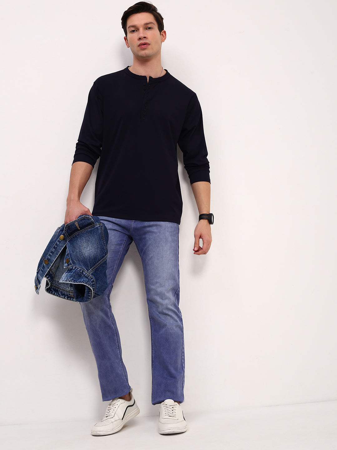 Men Blue Solid Straight Fit Jeans