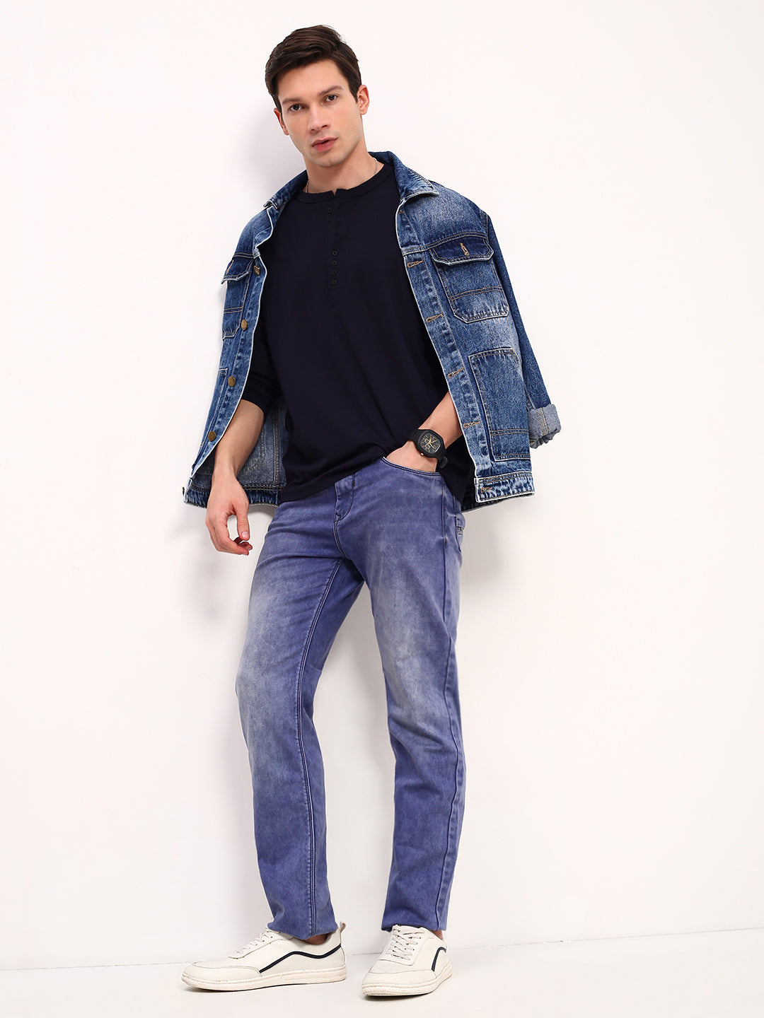 Men Blue Solid Straight Fit Jeans