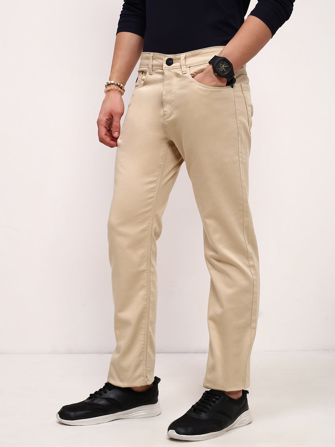 Men Beige Solid Straight Fit Jeans