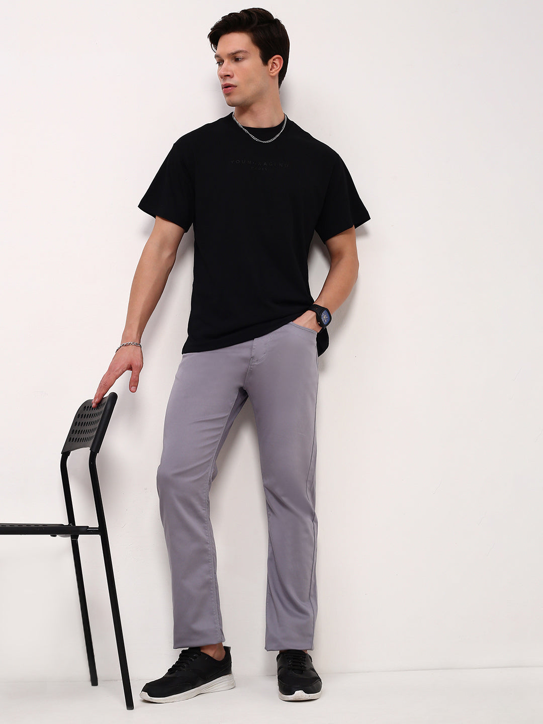 Men Grey Solid Straight Fit Jeans