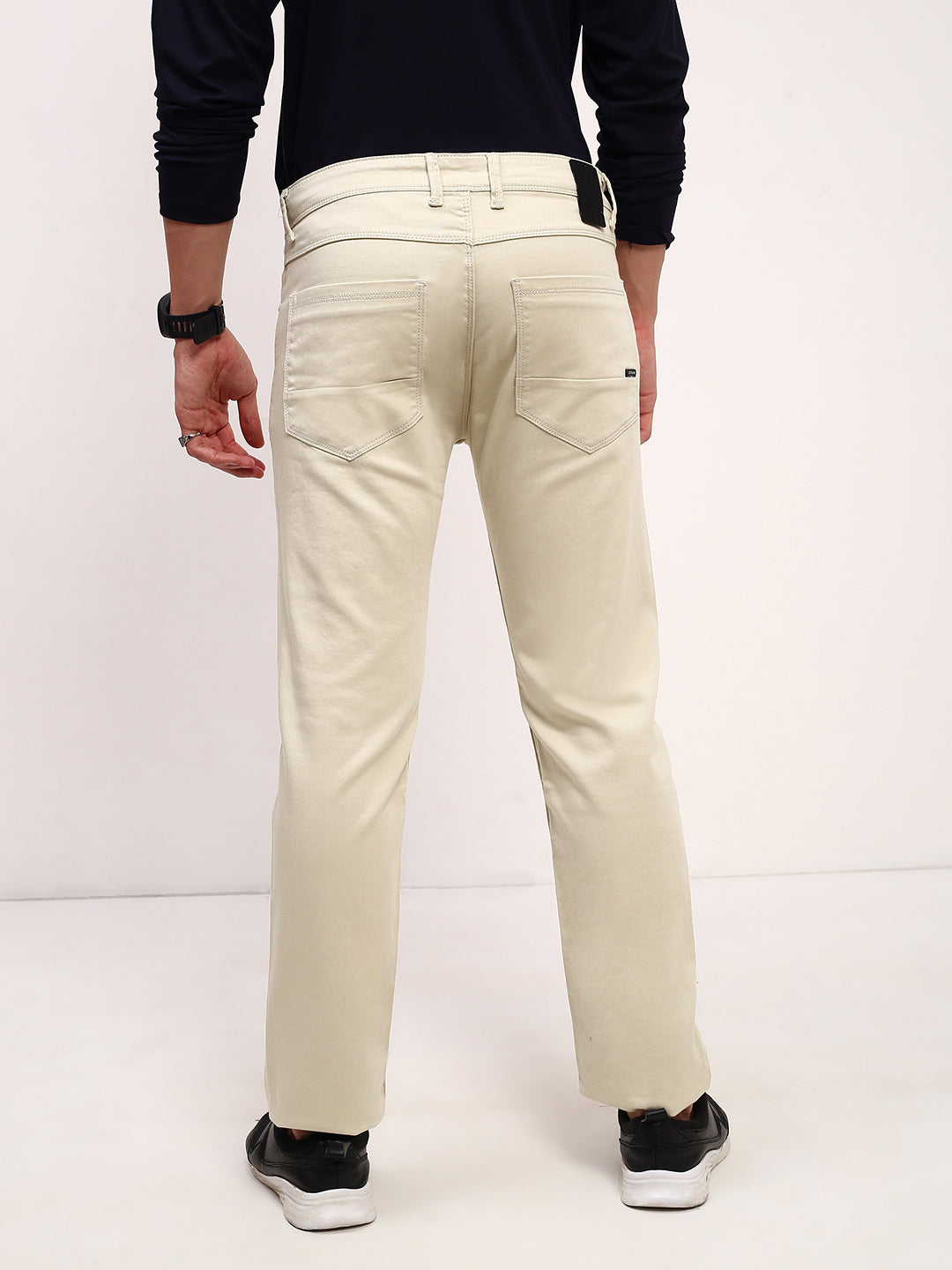 Men Cream Solid Straight Fit Jeans