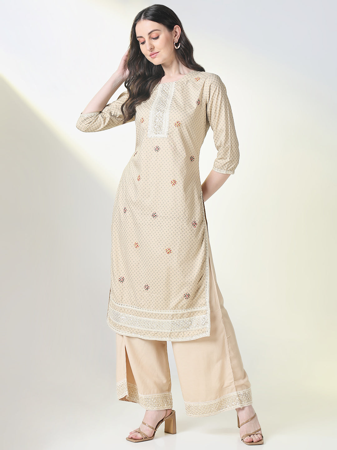 Women Beige Geometric Straight Kurta Set