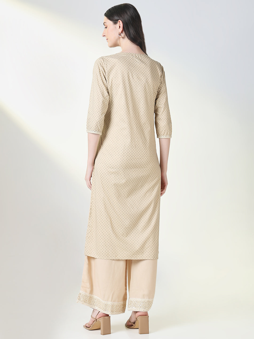 Women Beige Geometric Straight Kurta Set