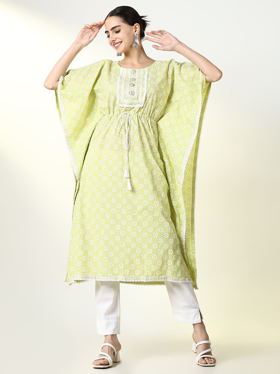 Women Green Geometric Kaftan Kurta