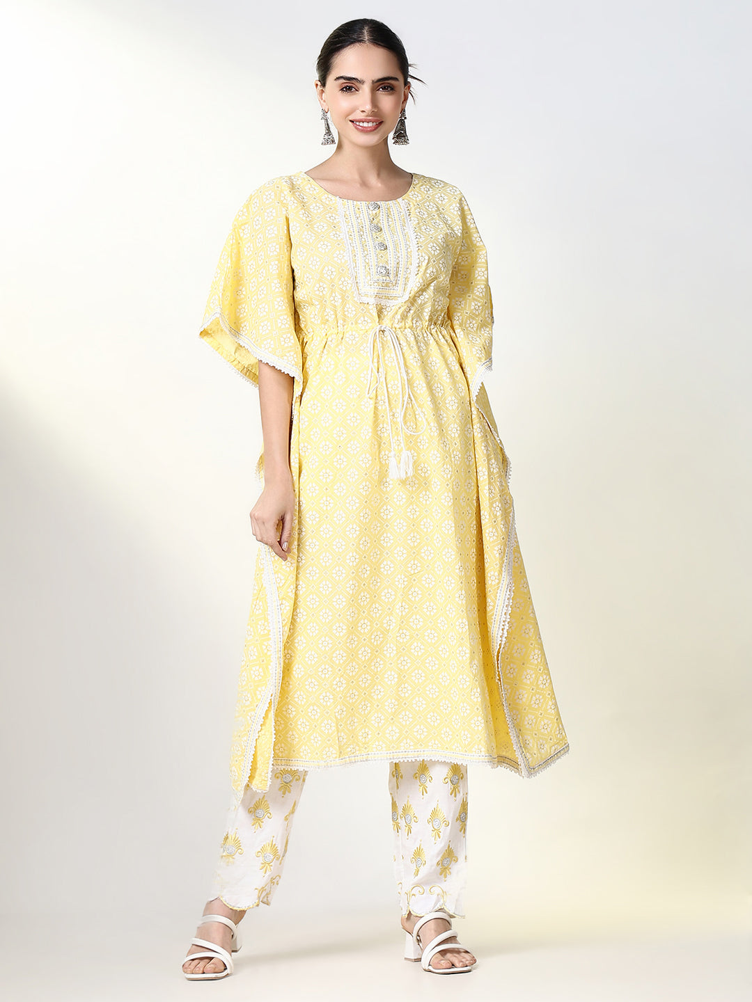 Women Floral Yellow Straight Kurta Set