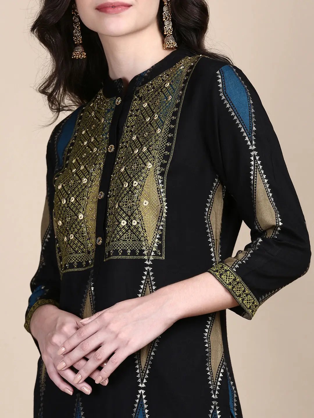 Women's Geometric Black Straight Kurta Set with Dupatta