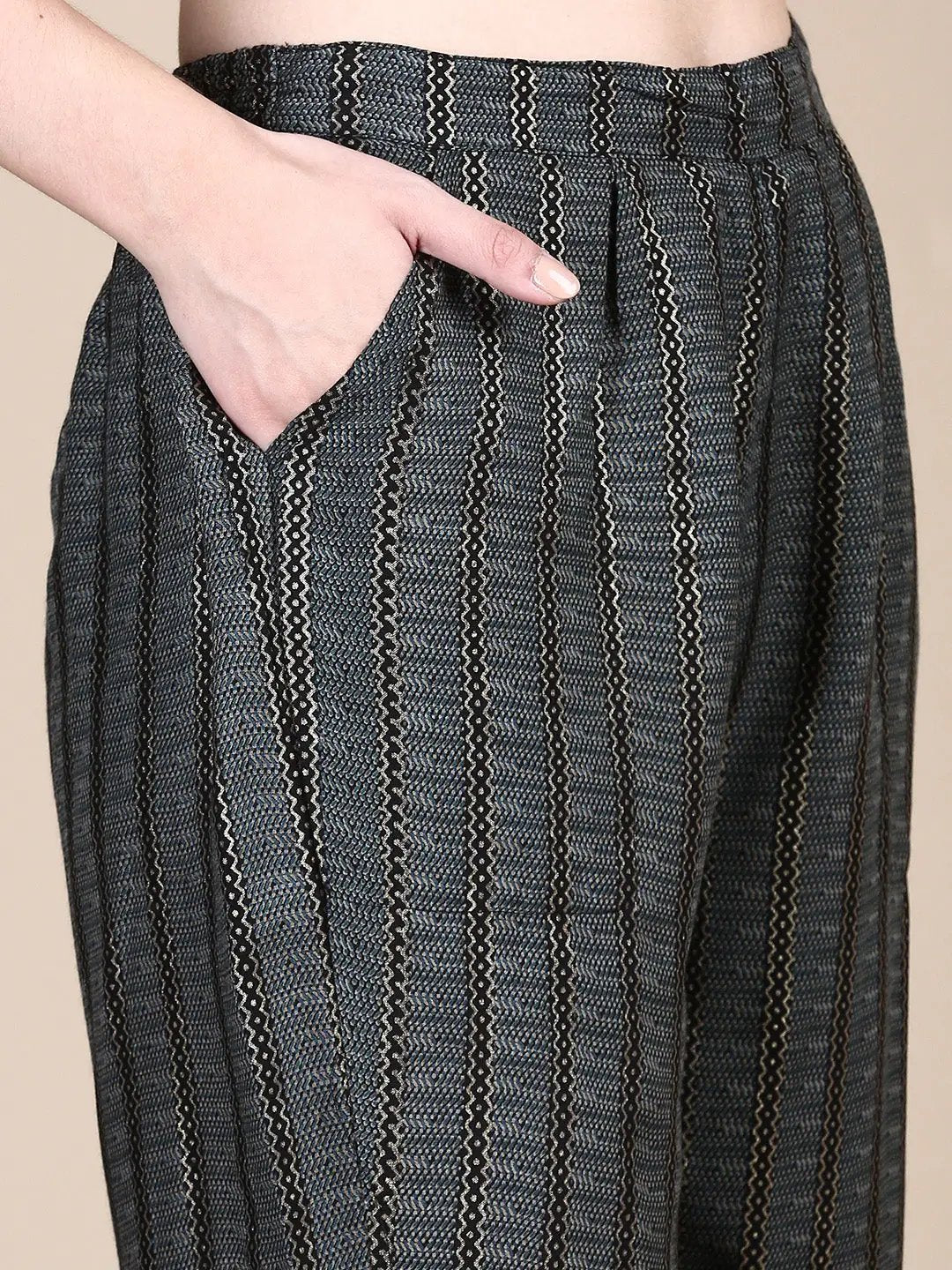 Women's Geometric Black Straight Kurta Set with Dupatta