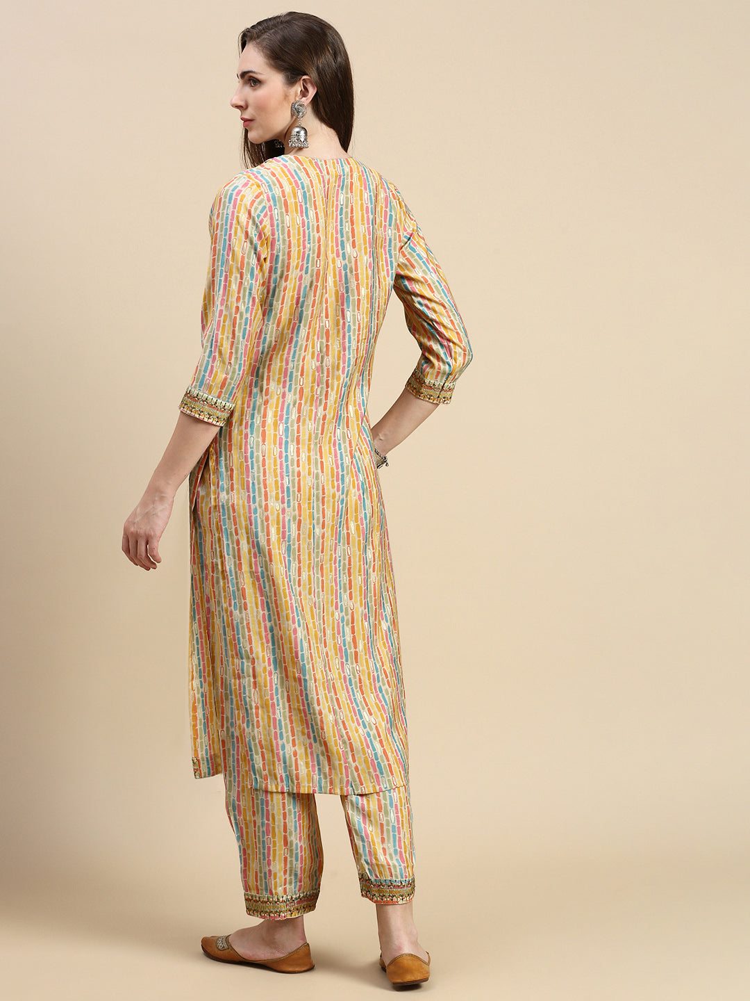 Women Abstract Yellow Straight Kurta Set