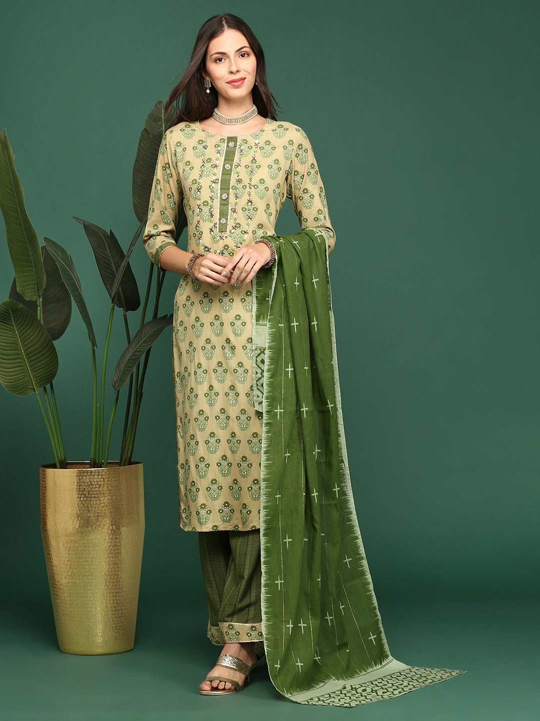 Women Floral Green Straight Kurta Set with Dupatta