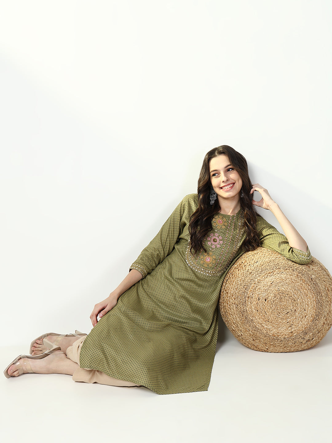 Women Green Graphic Straight Kurta