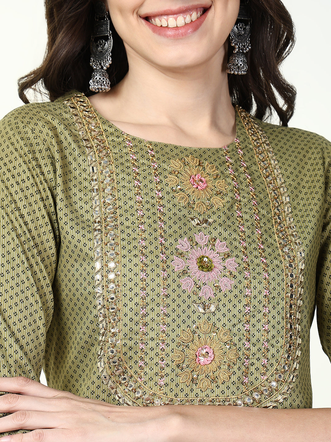 Women Green Graphic Straight Kurta