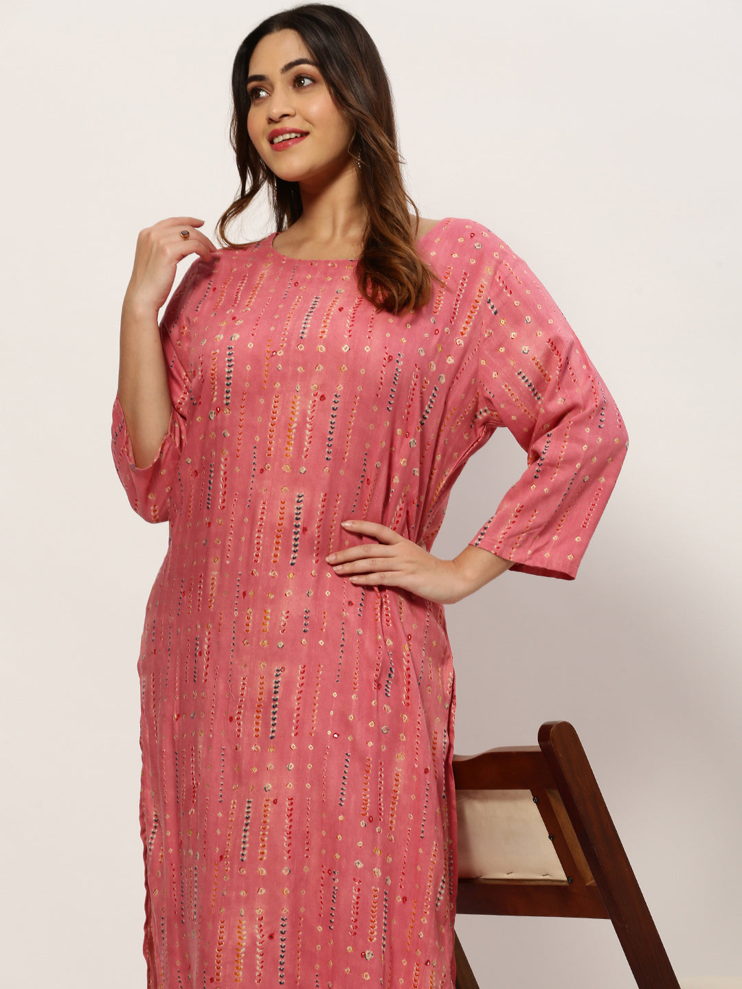 Women Straight Pink Geometric Kurta