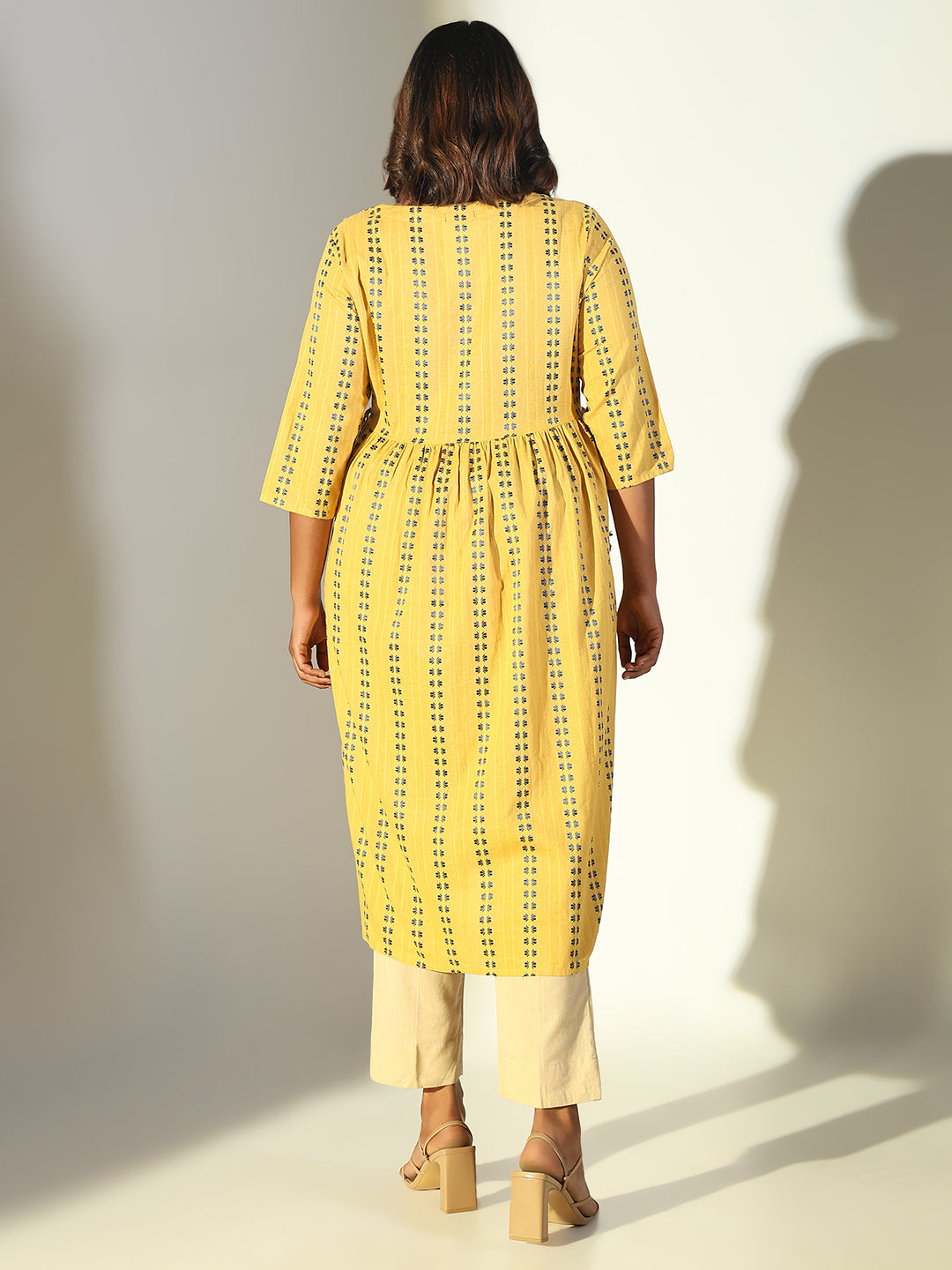 Women Yellow Graphic Straight Kurta