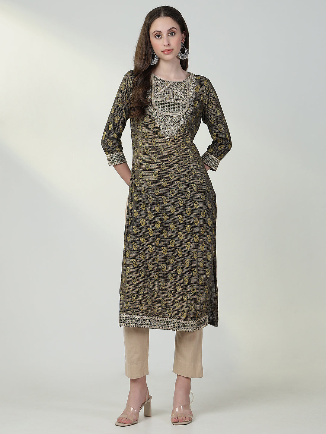 Women Green Paisley Straight Kurta