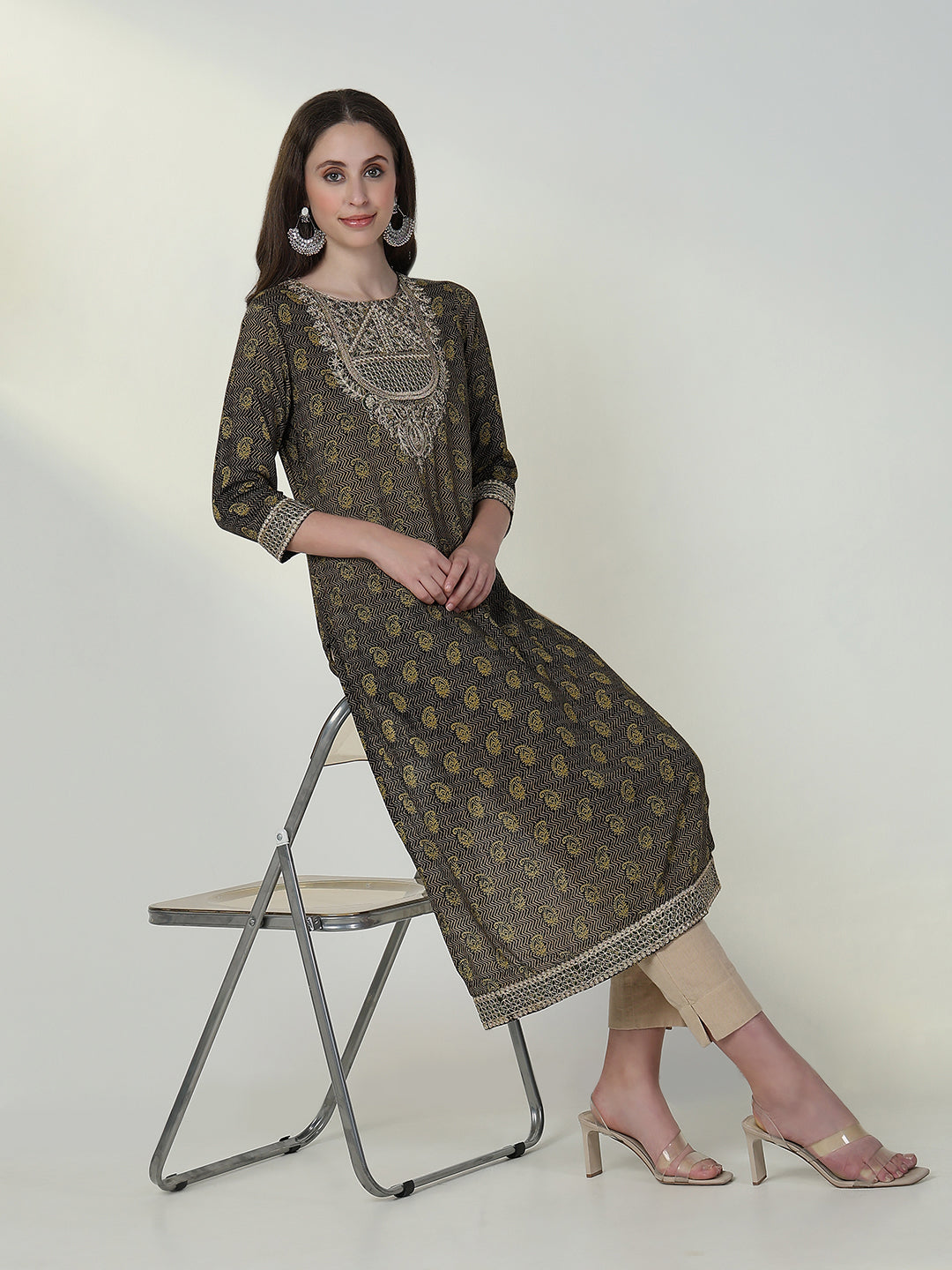 Women Green Paisley Straight Kurta