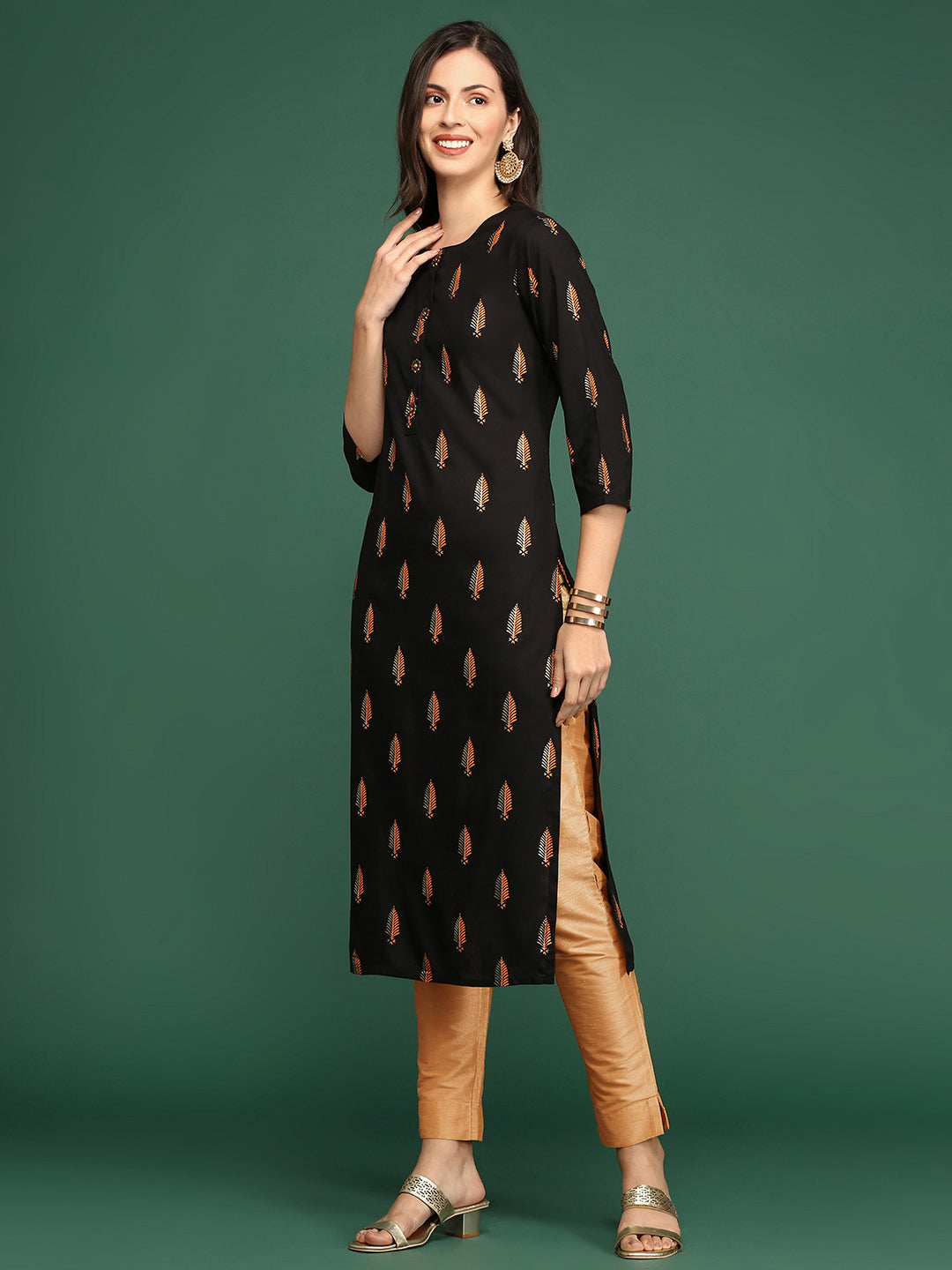 Women Black Floral Straight Kurta