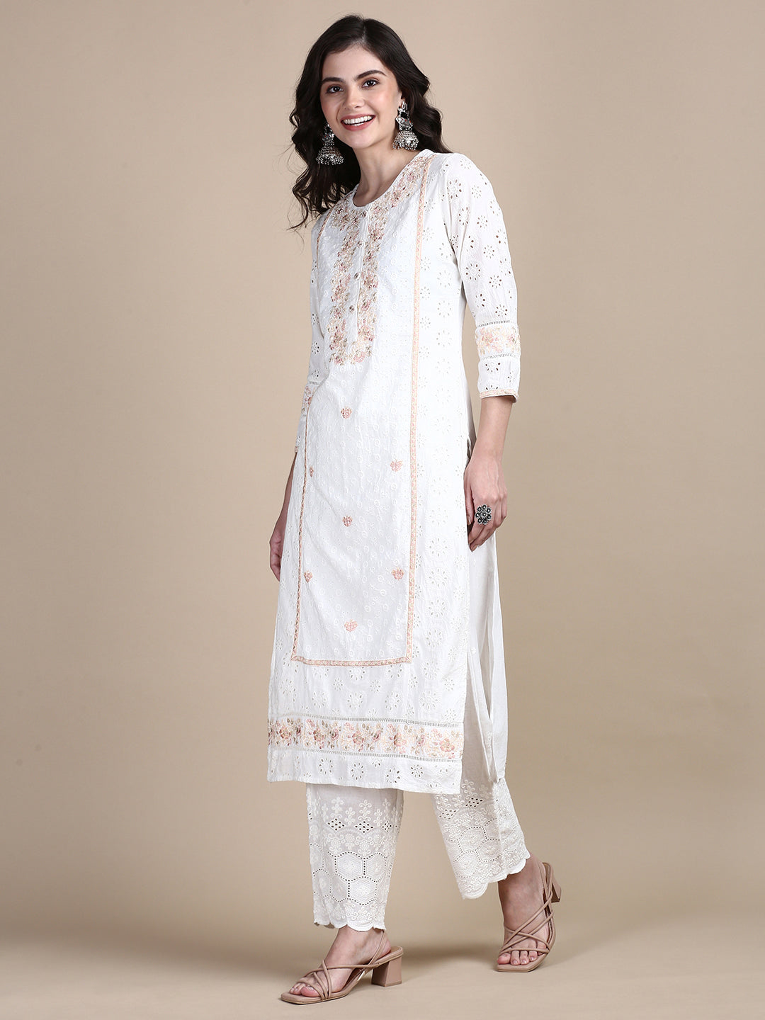 Women Floral Off White Straight Kurta Set with Dupatta