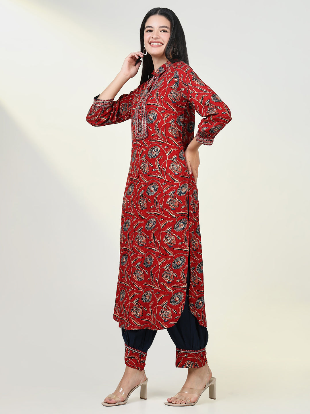 Women Floral Red Straight Kurta Set