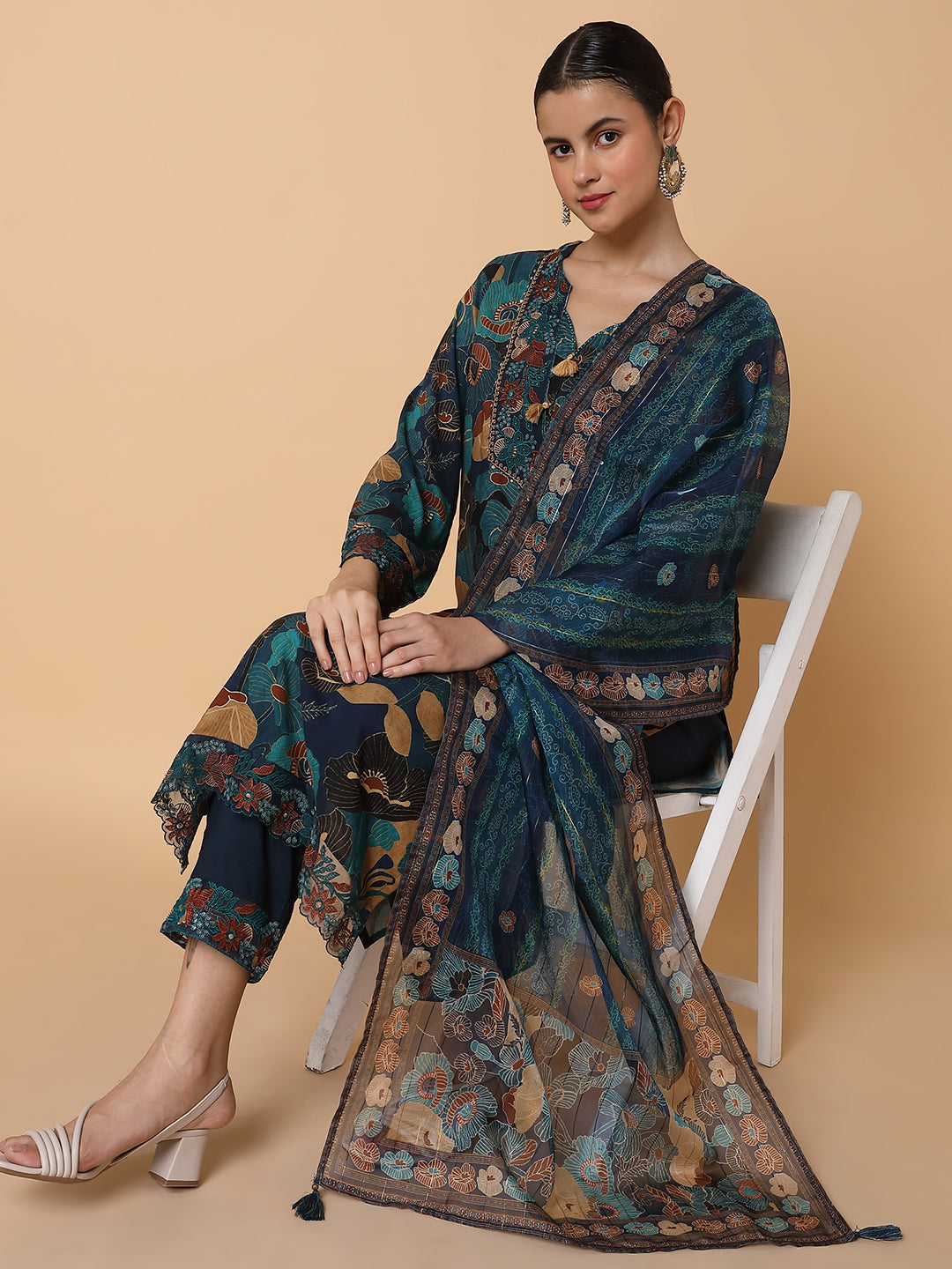 Women Floral Teal Straight Kurta Set with Dupatta