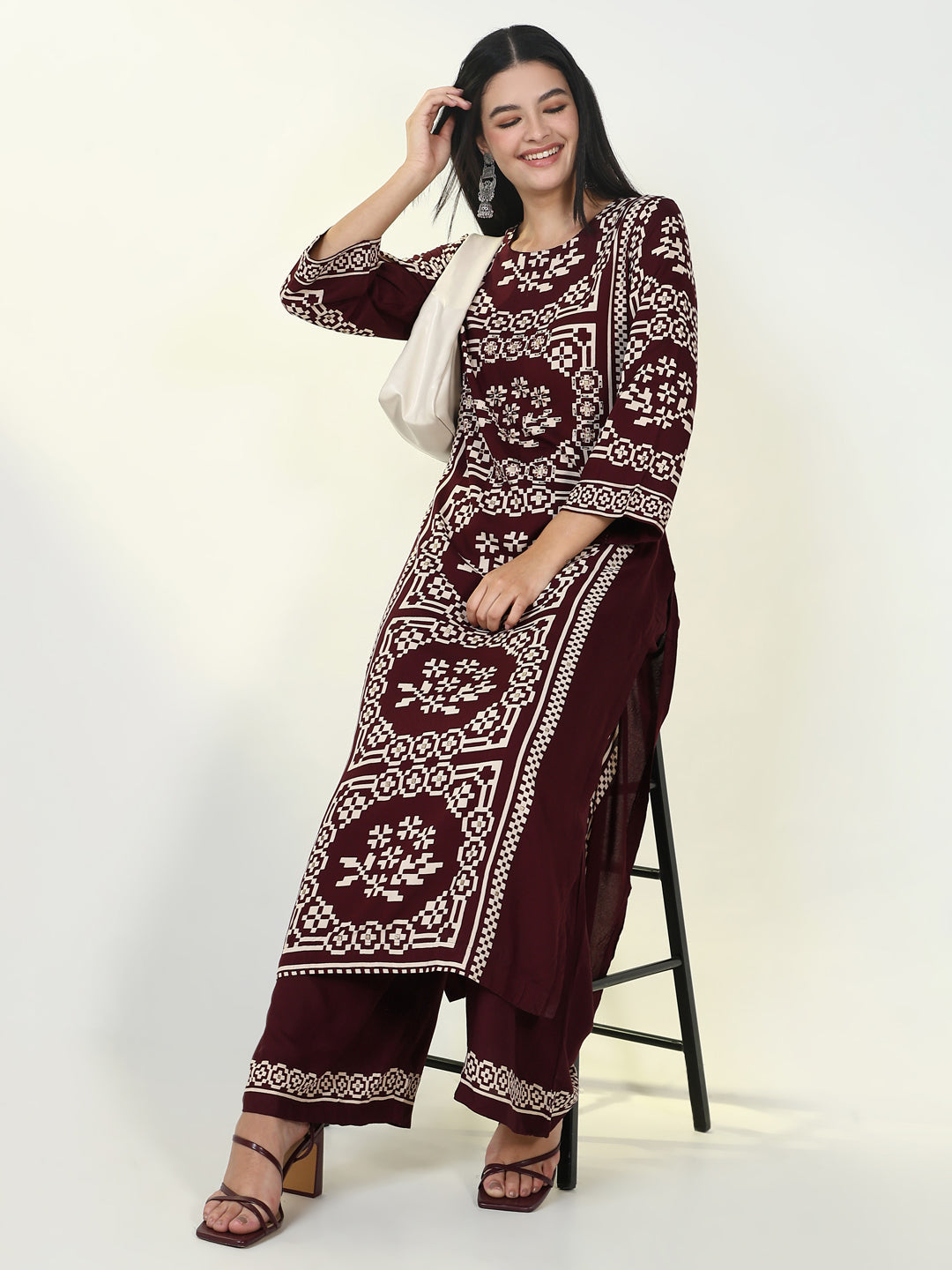 Women Solid Maroon Straight Kurta Set