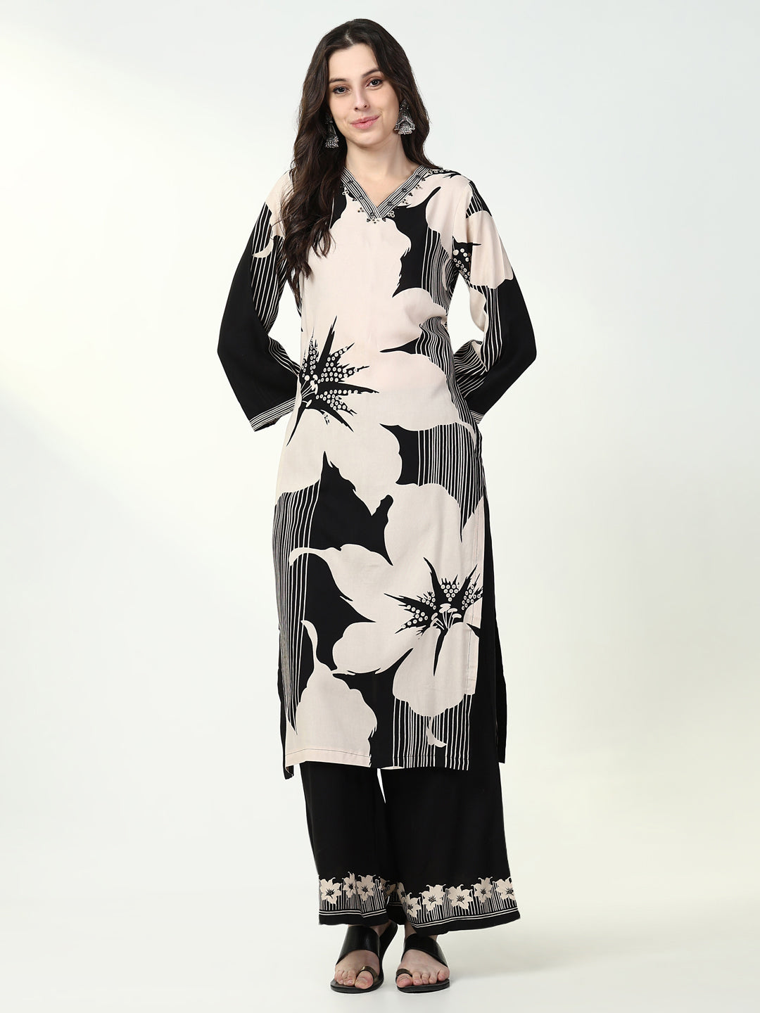 Women Floral Black Straight Kurta Set