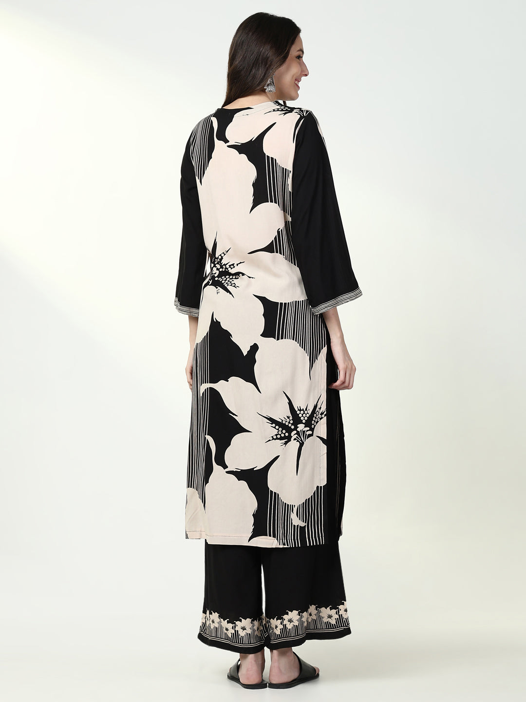 Women Floral Black Straight Kurta Set